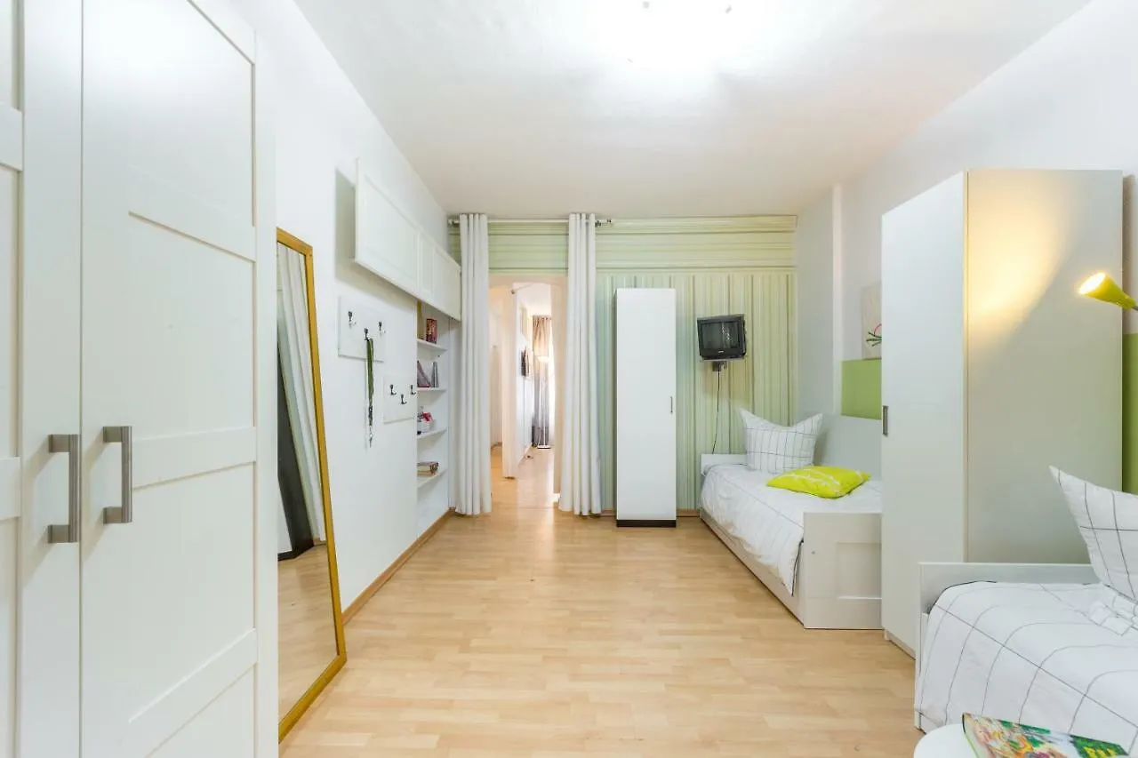 Schones 2-Zimmer-Apartment In Kollwitzplatz-Nahe Berlin
